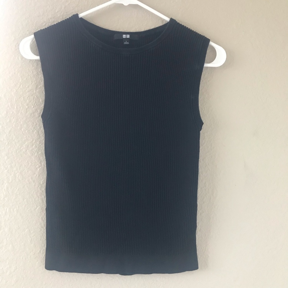 Uniqlo Ribbed Black Tank Top